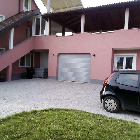 Rakov Potok Studio Apartman Zagreb Horvati מראה חיצוני תמונה