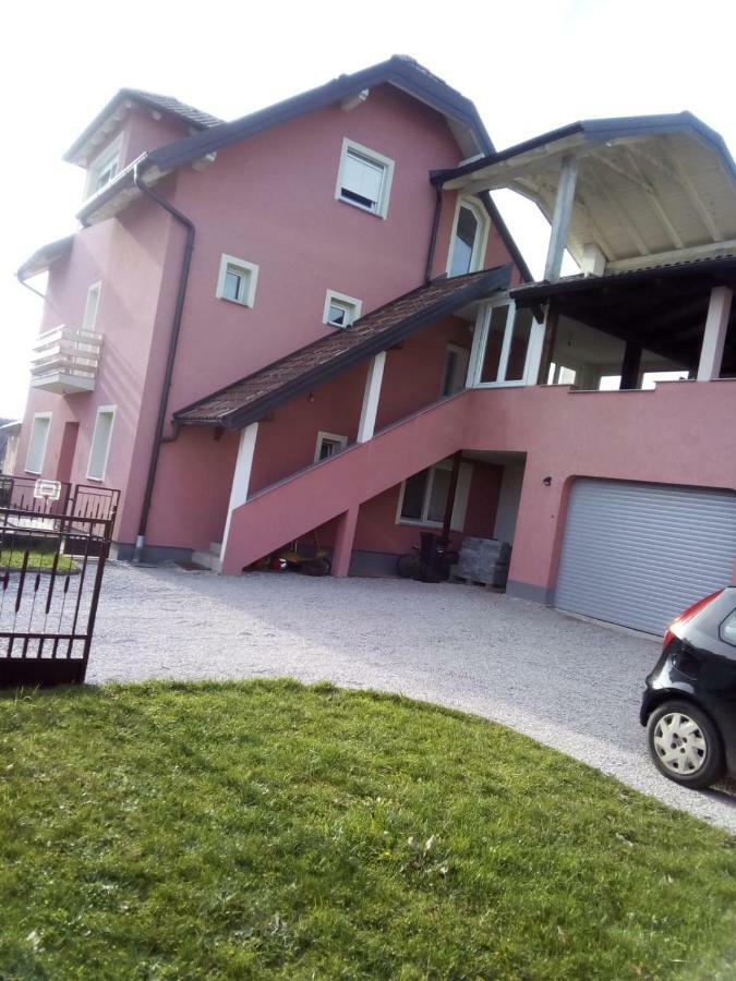 Rakov Potok Studio Apartman Zagreb Horvati מראה חיצוני תמונה